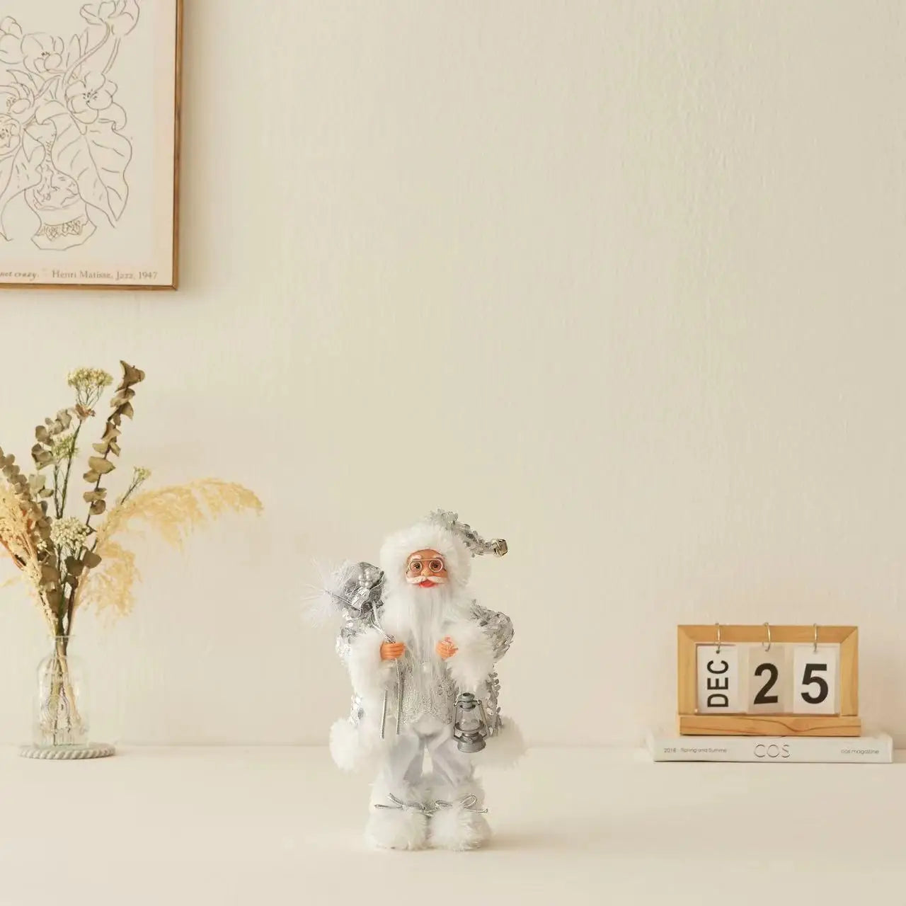 Set of 3 Santa Claus figurines